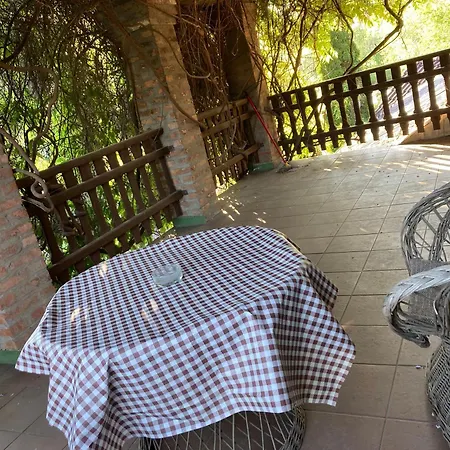 B&B Toparti Panzio *
