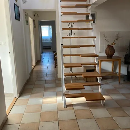 Toparti Panzio B&B